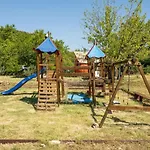 Krka Fairytale Little Castle ラグジュアリーテント