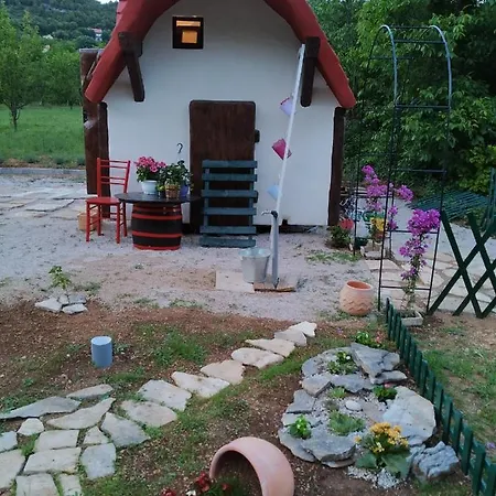 Lyxtält Krka Fairytale Little Castle