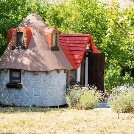 Krka Fairytale Little Castle 斯克拉丁