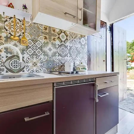 Krka Fairytale Little Castle * Skradin