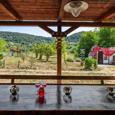 Tente de luxe Krka Fairytale Little Castle Skradin
