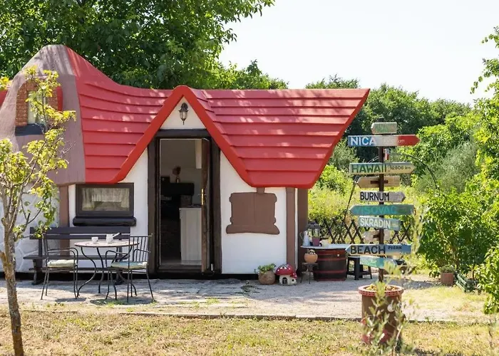 Krka Fairytale Little Castle Skradin