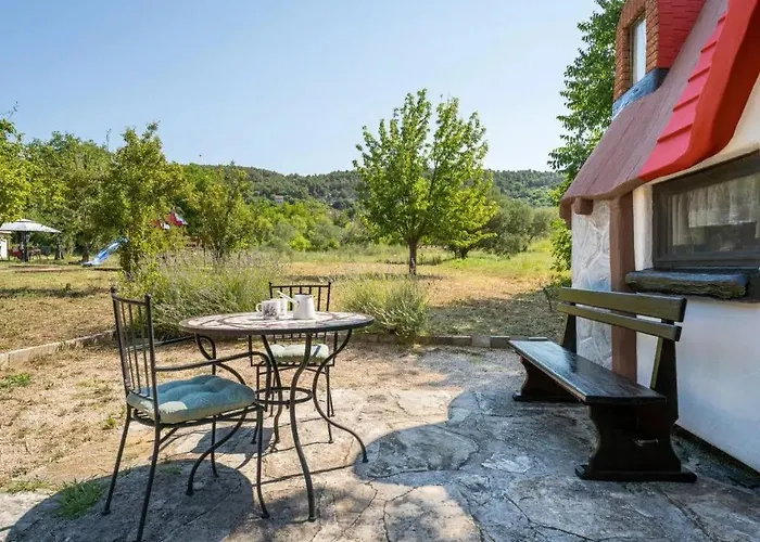 Krka Fairytale Little Castle Skradin