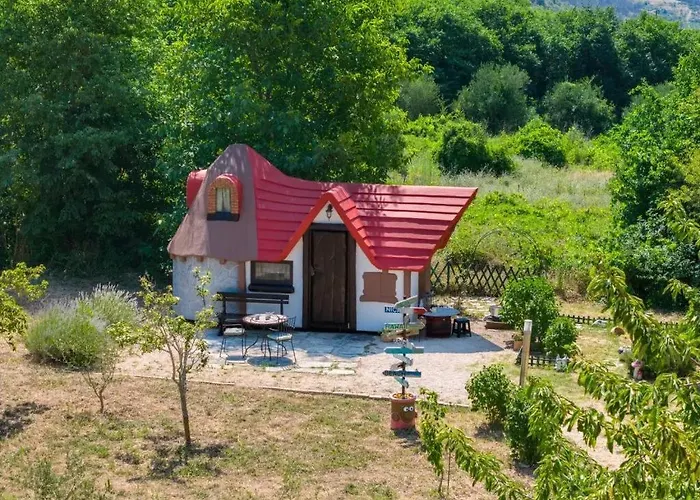 Krka Fairytale Little Castle * Skradin