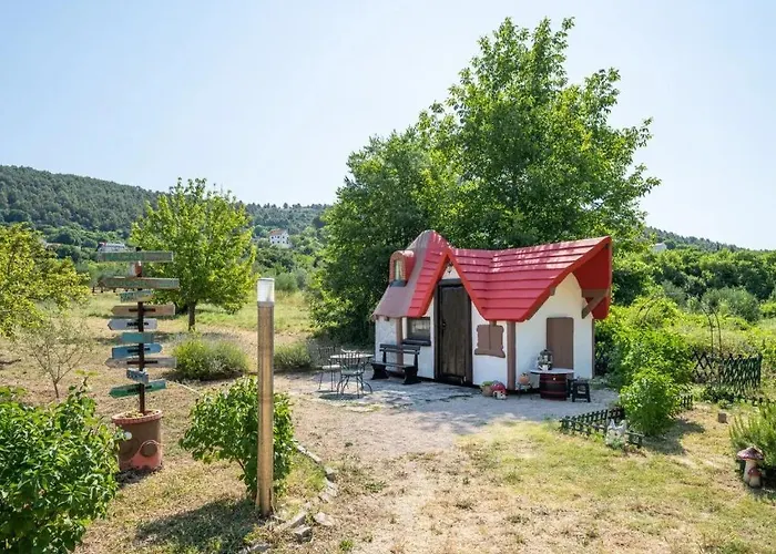 Krka Fairytale Little Castle *